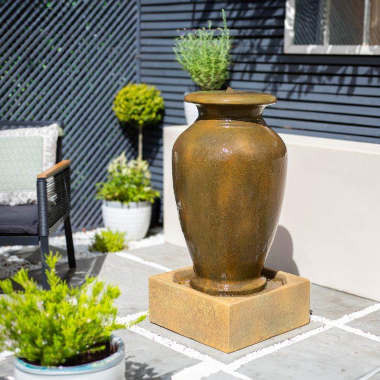 La Hacienda 45303 Athenian Vase Water Feature