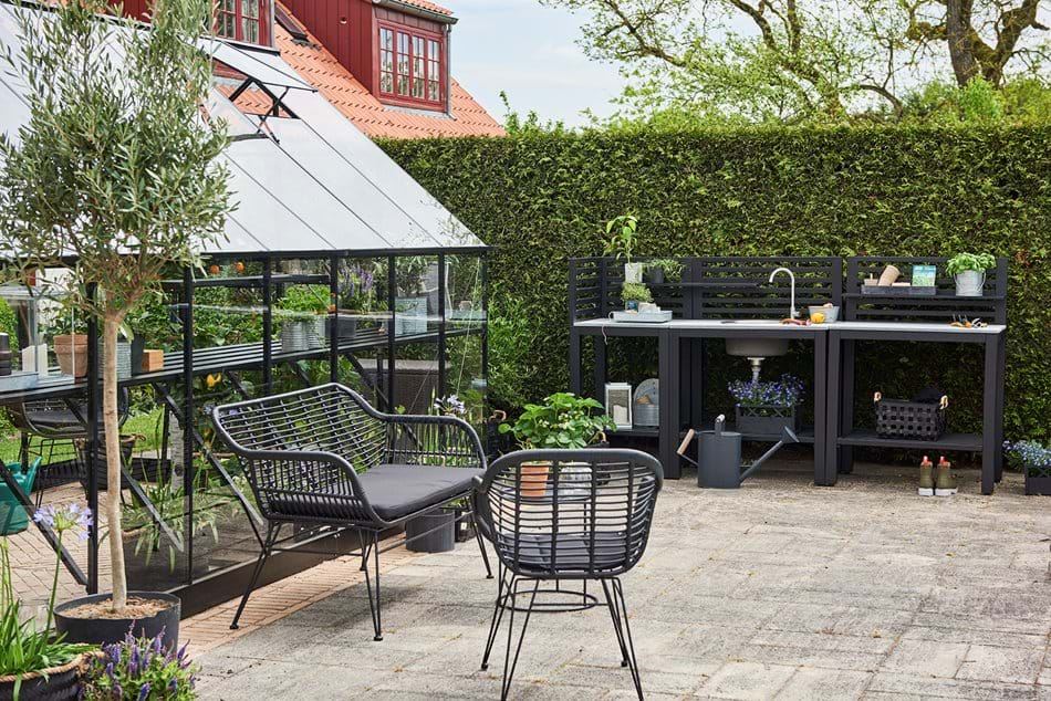 Halls QUBE+ 816 Greenhouse