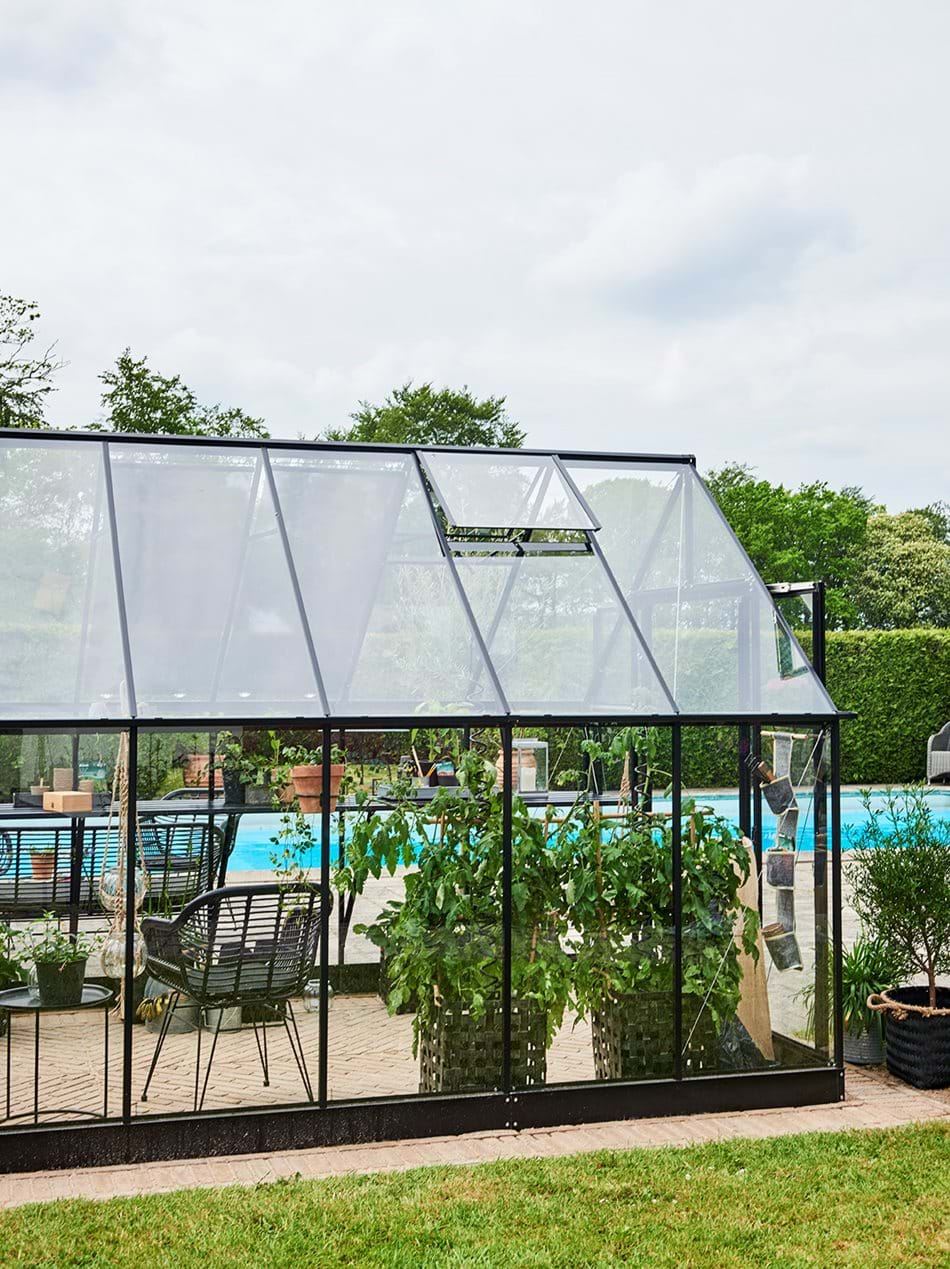 Halls QUBE+ 816 Greenhouse