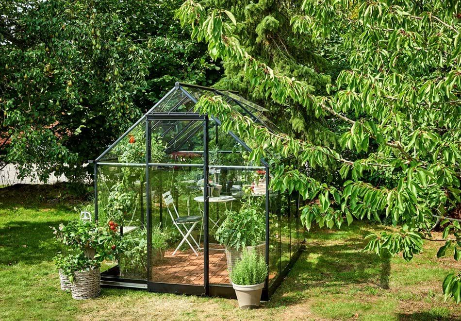 Halls QUBE 68 6ft x 8ft Greenhouse