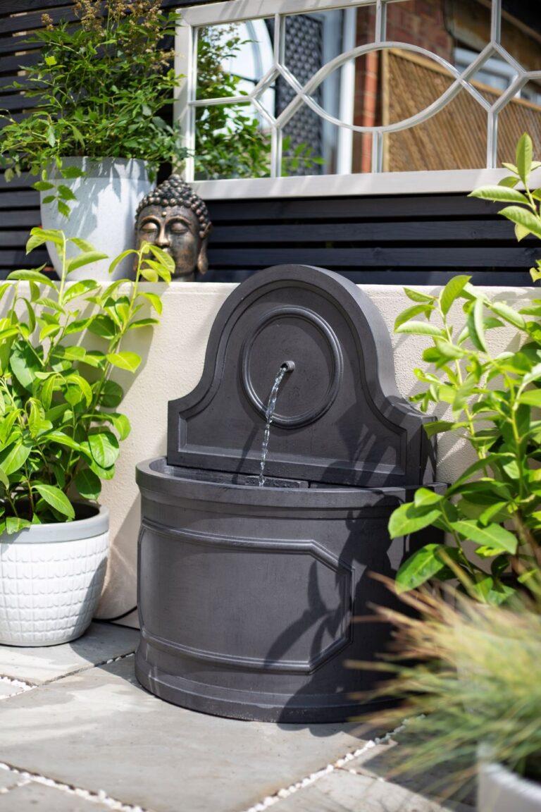 La Hacienda 44031 Winchcombe Springs Water Feature