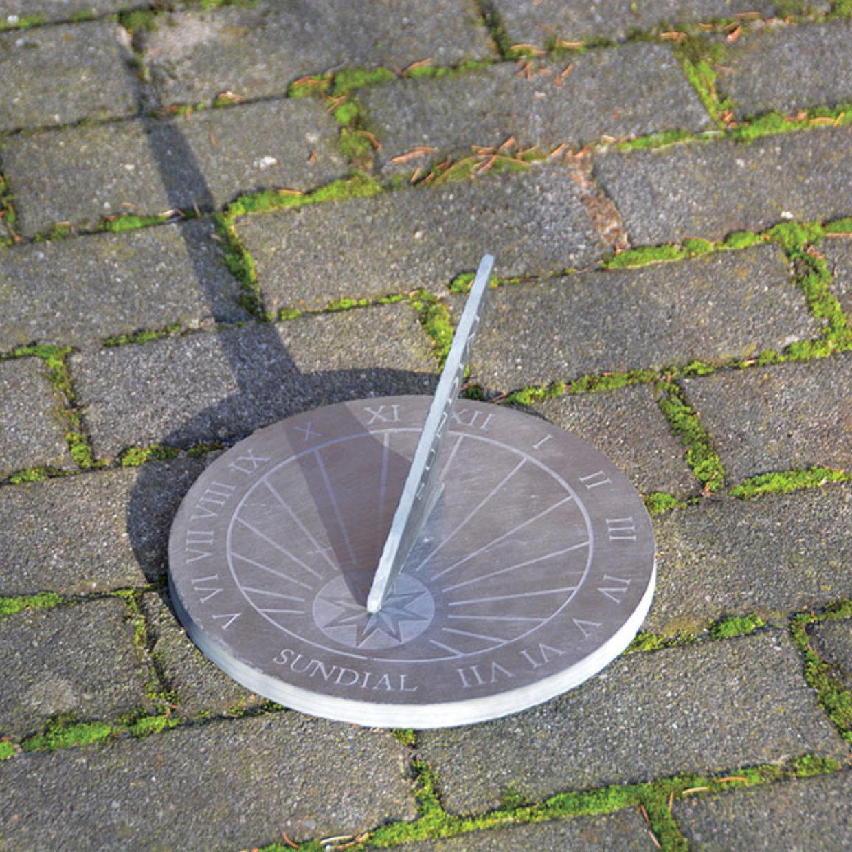 Esschert Design LS002 Round Slate Sundial