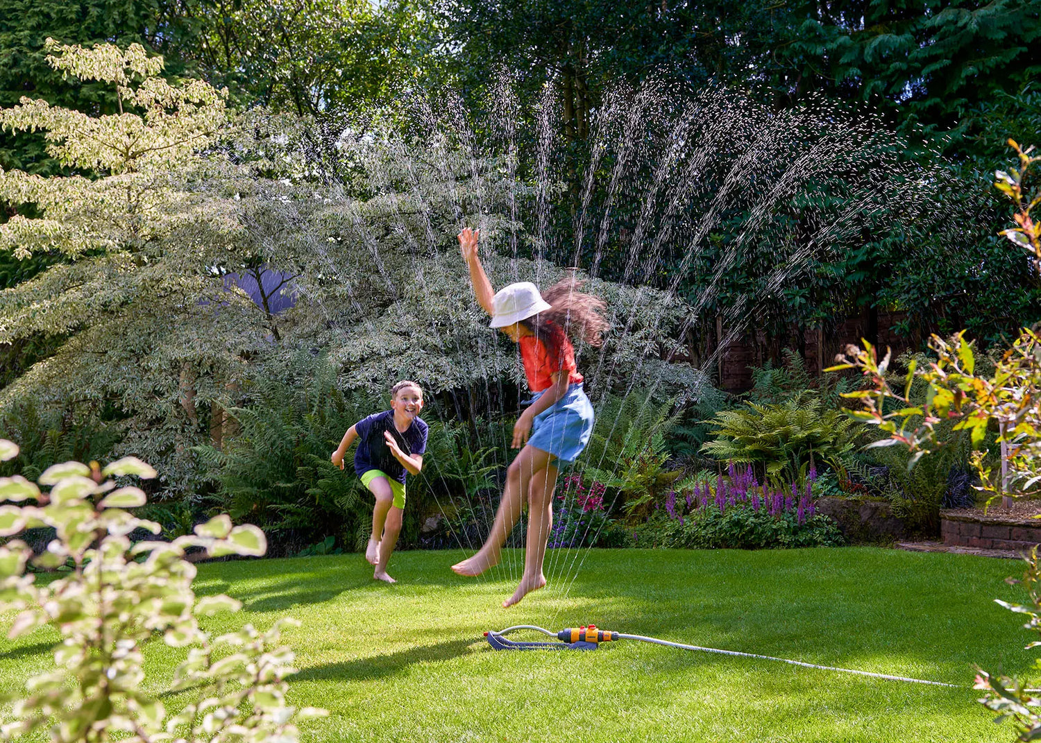 Hozelock 100-100-250 Rectangular Sprinkler Plus 220 M