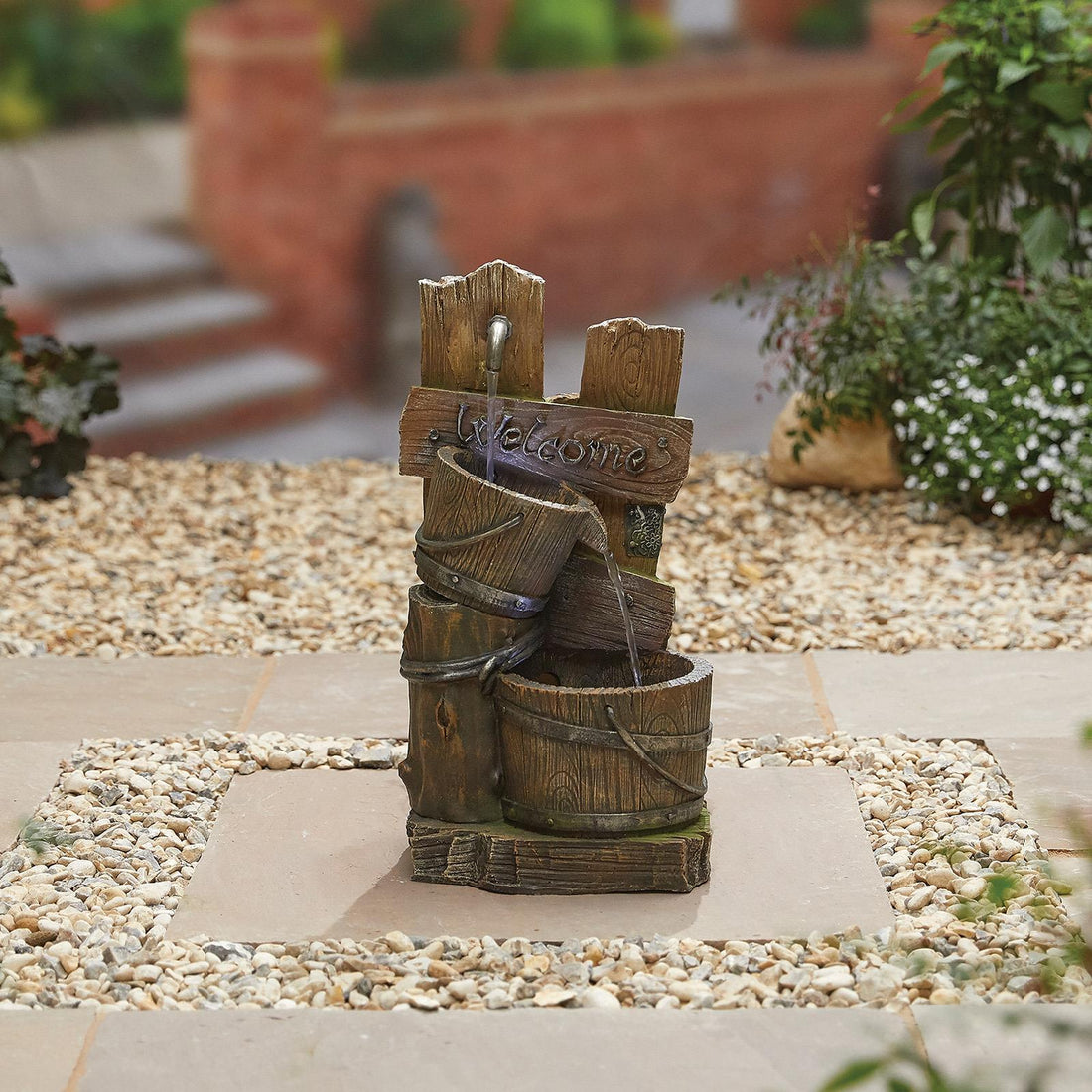 La Hacienda 45153L Fence Post Pours inc LEDS Water Feature
