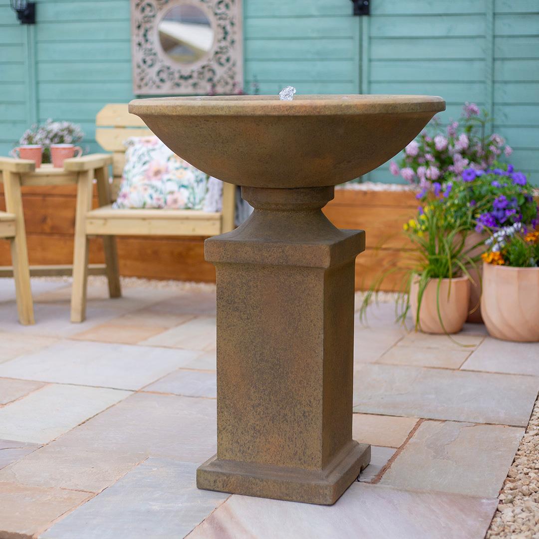 La Hacienda 45304 Roman Pedestal Water Feature